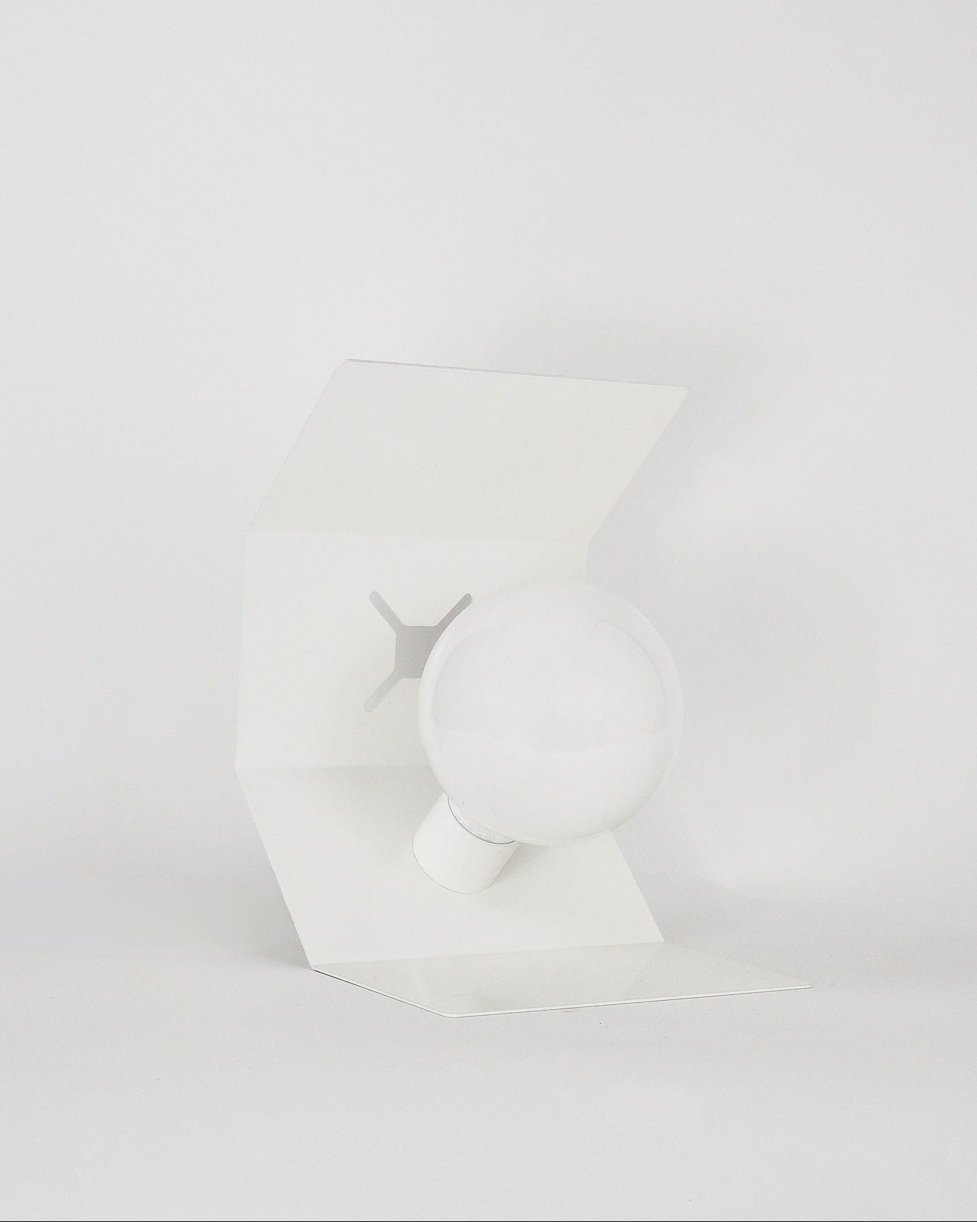 Pliée lamp, white finish, unlit