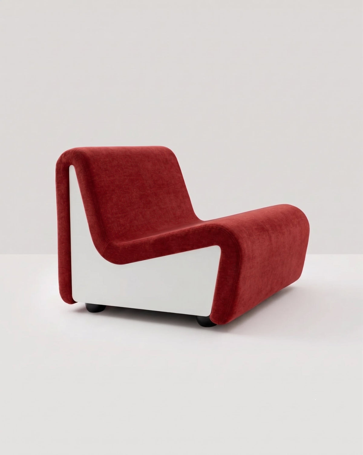 Dialogue lounge chair in  red fabric and white lacquered wood side panels