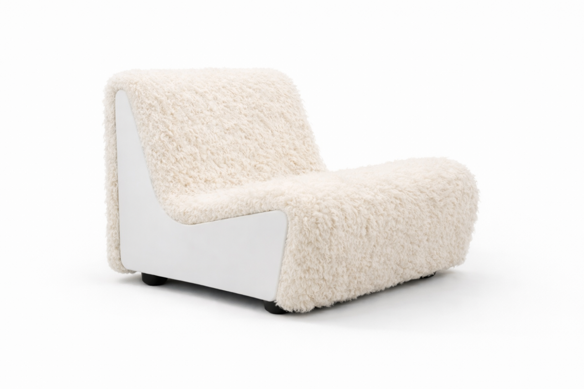 Dialogue lounge chair in faux fur and white lacquered wood side panels