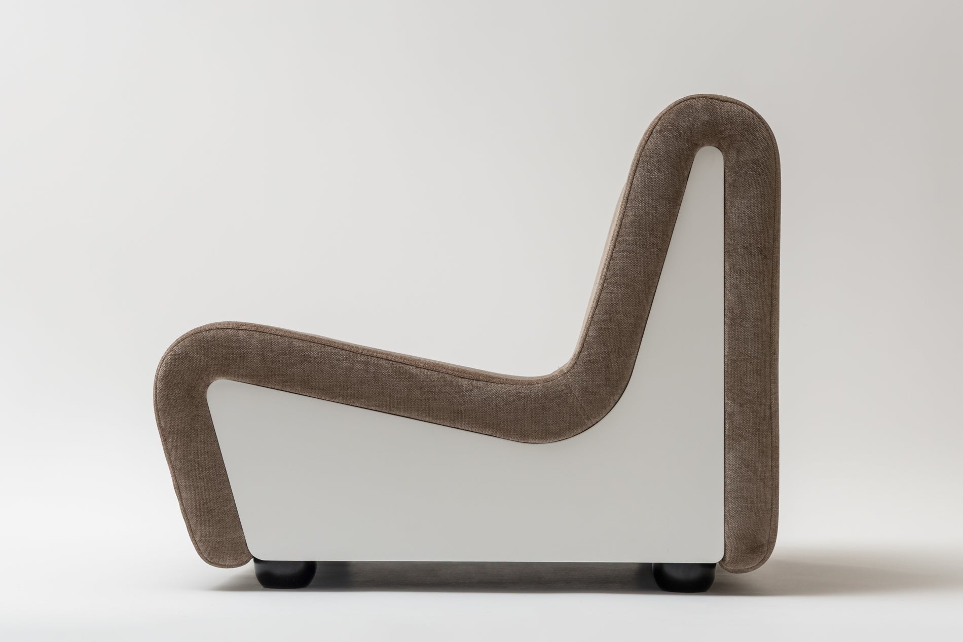 Dialogue lounge chair, 1967