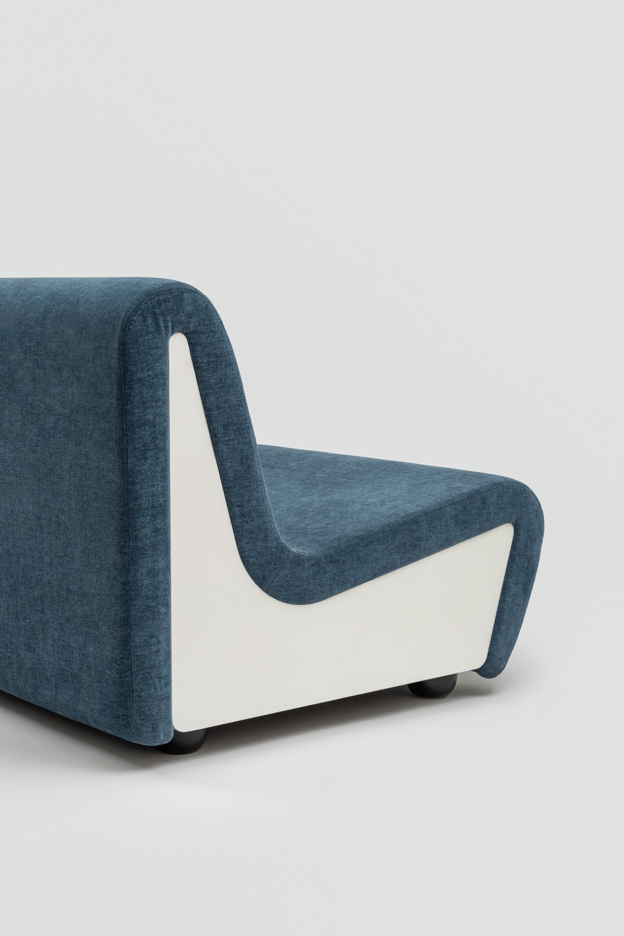 Dialogue lounge chair, 1967 – Source Édition