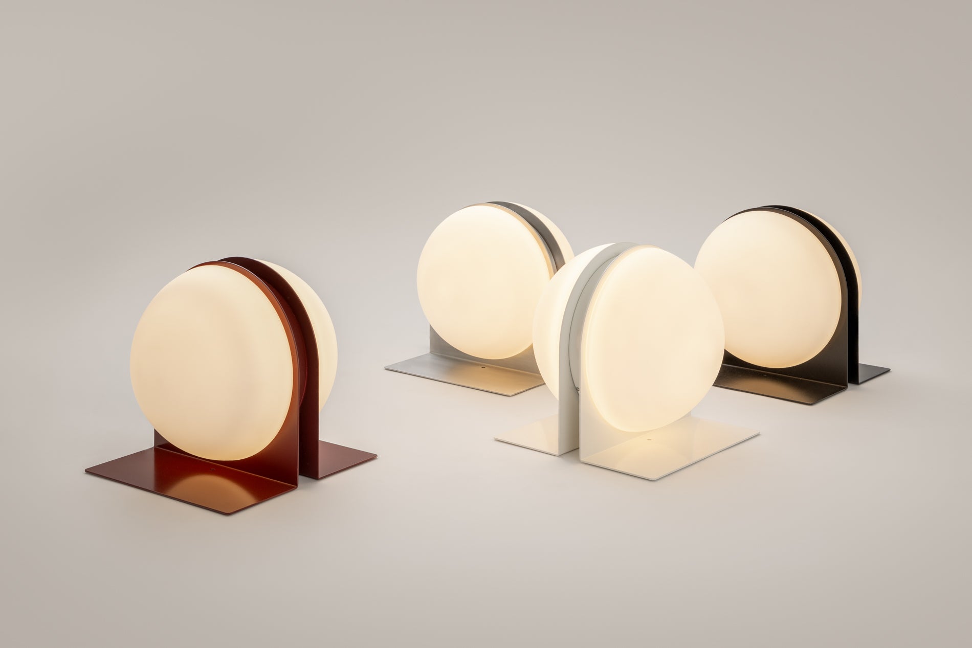 ボヘミアンガラス 灰皿 チェコ1970年代Ladislav Palecek ボヘミアンガラス 灰皿 チェコ1970年代Ladislav Palecek - メルカリ