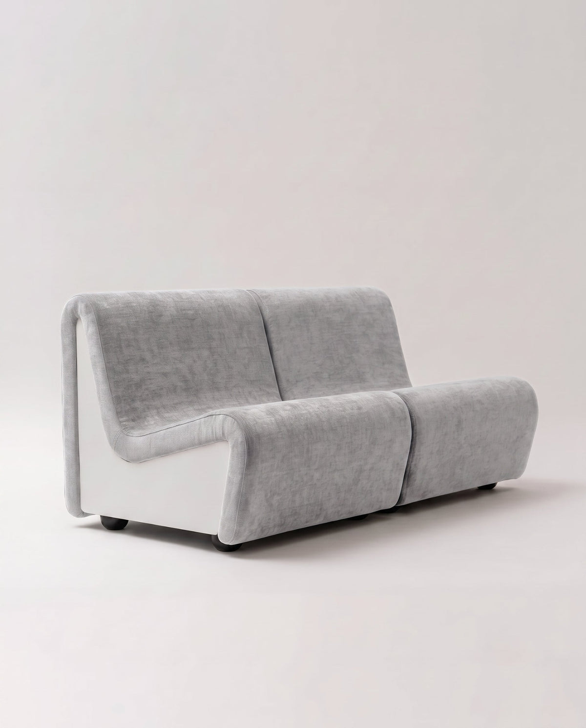 Dialogue 2 seat sofa in aluminium color fabric and white lacquered wood side panels