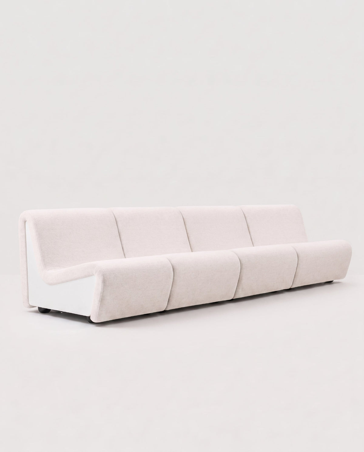 Dialogue 4-seat sofa in white fabric and white lacquered wood side panels