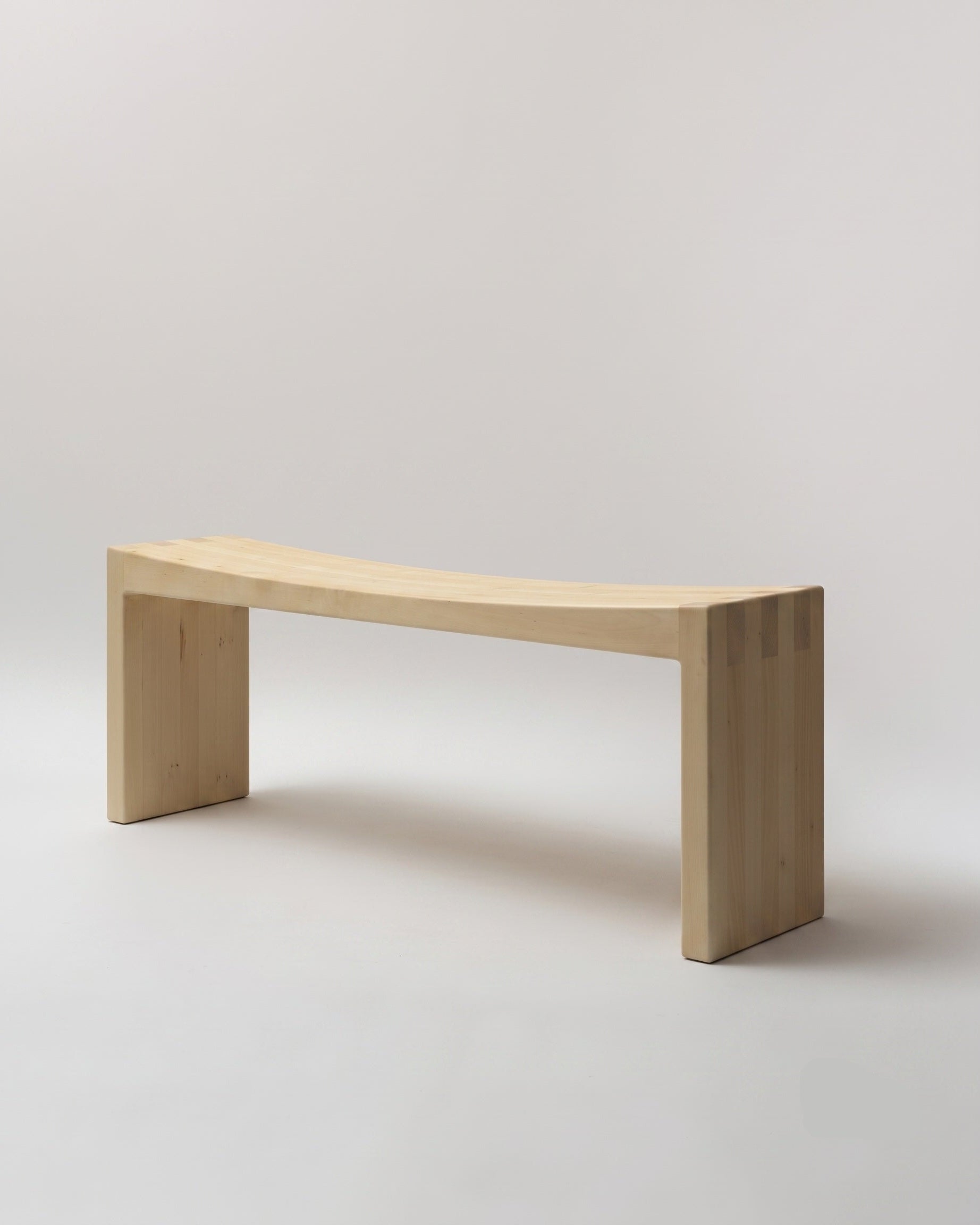 Basilio bench by Giuseppe Rivadossi – solid linden, natural smooth finish, 1970 – Source Édition