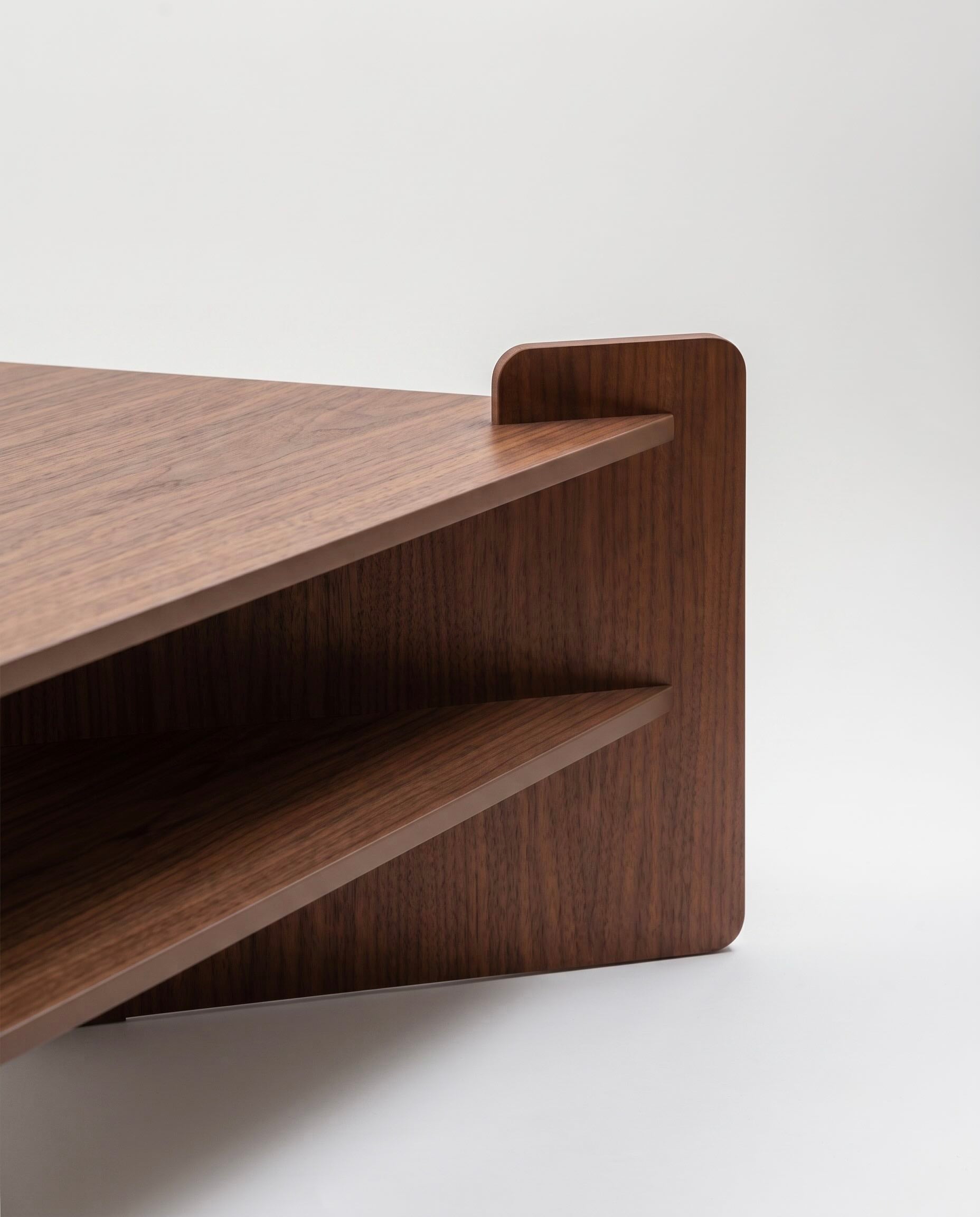 TU-TU coffee table, walnut veneer, side view